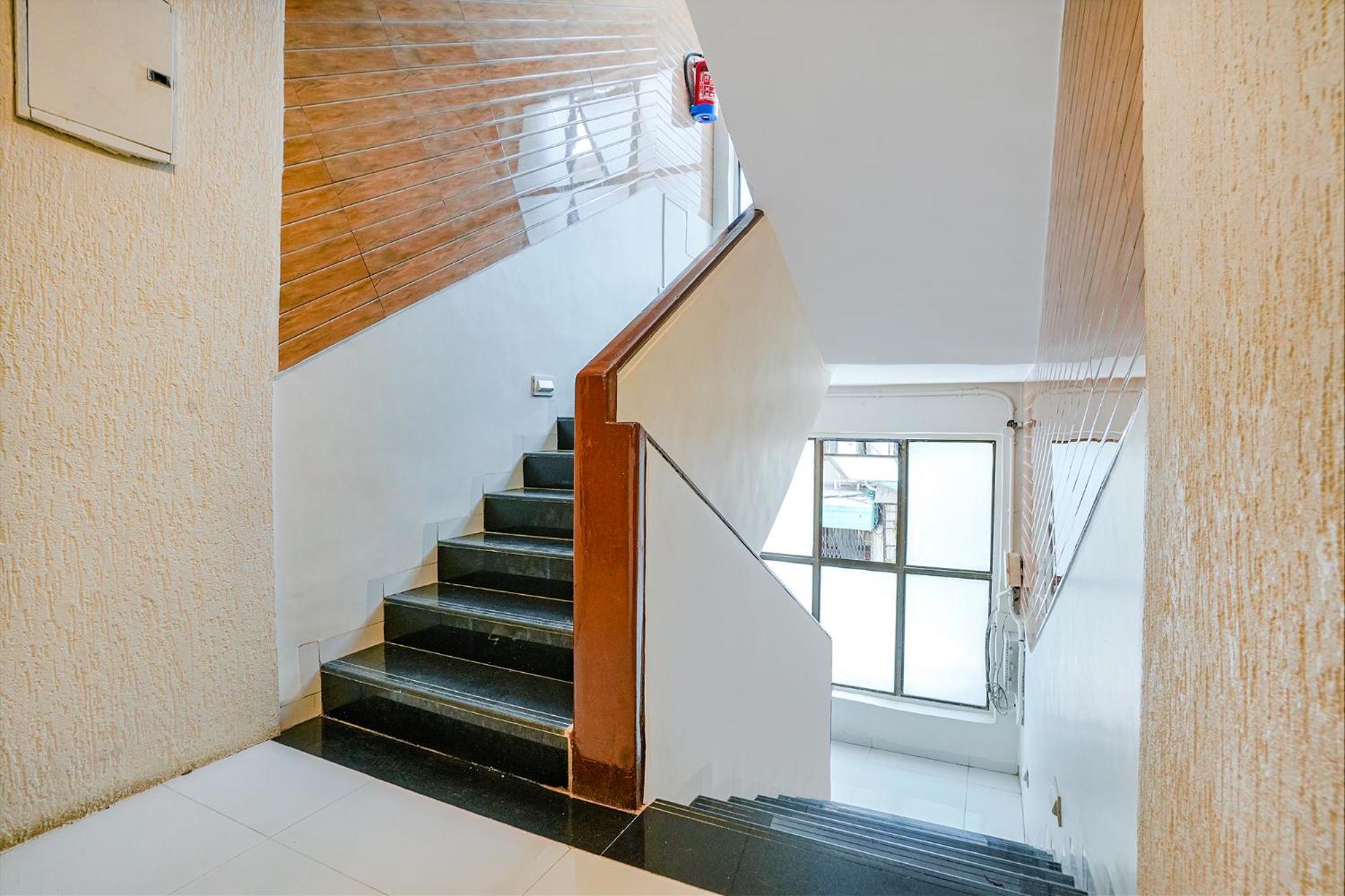 Hotel Bindra Elite มุมไบ ภายนอก รูปภาพ